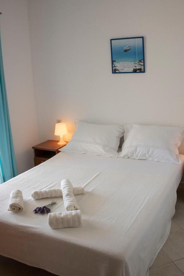 Apartments And Rooms Nikola Omiš Buitenkant foto