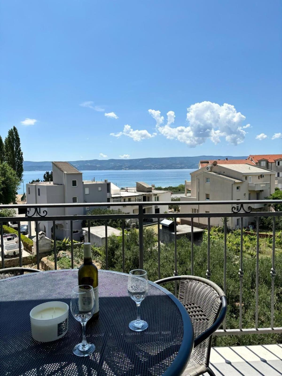 Apartments And Rooms Nikola Omiš Buitenkant foto