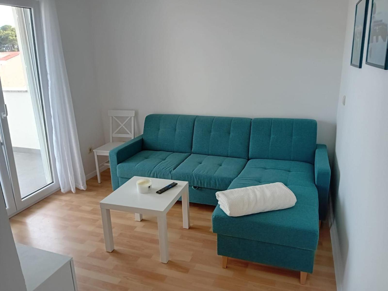 Apartments And Rooms Nikola Omiš Buitenkant foto